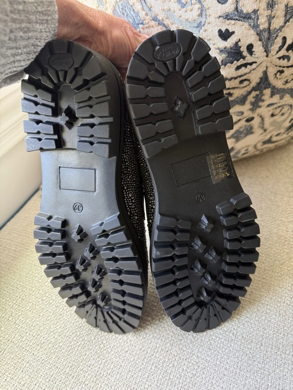 Michele Lopriore sleek black